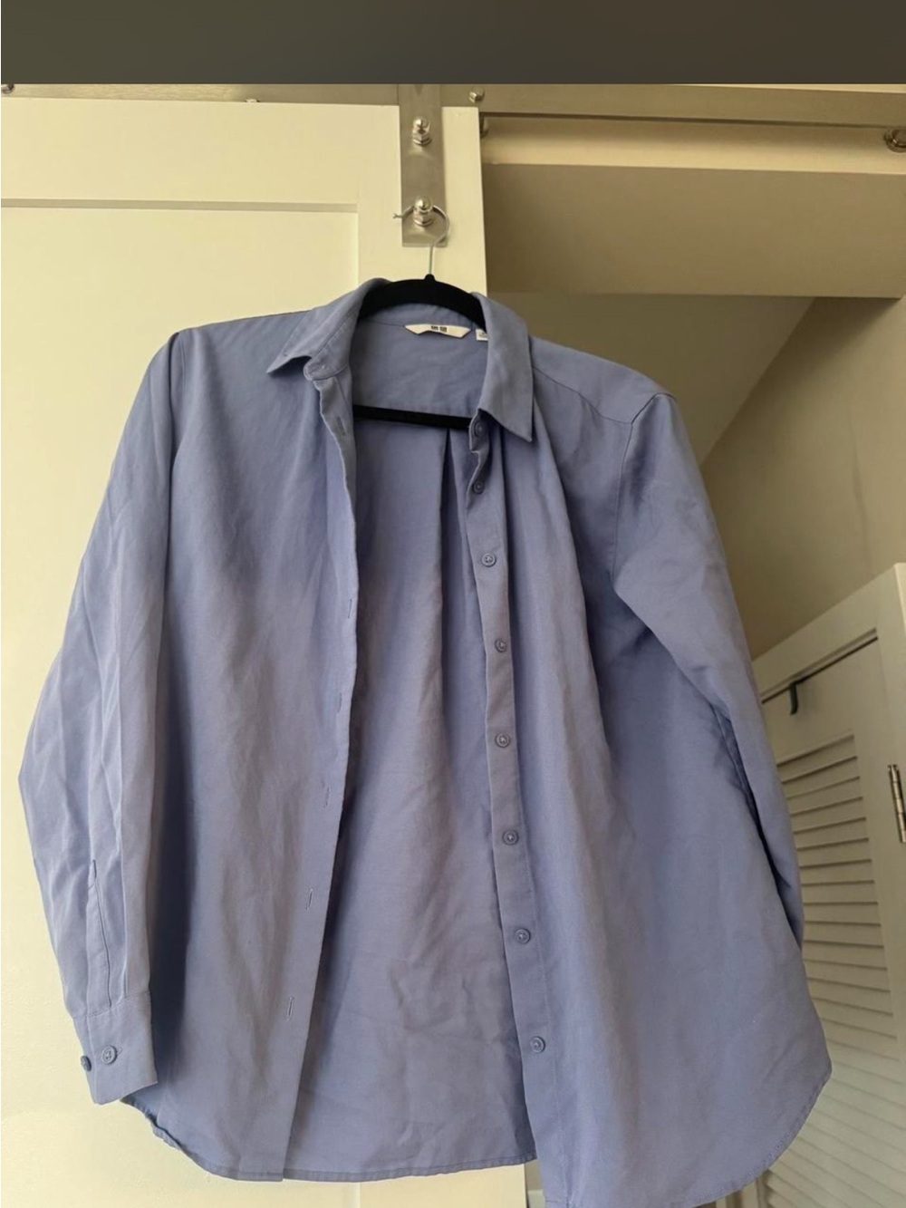 Women’s Uniqlo lilac / purple dress shirt